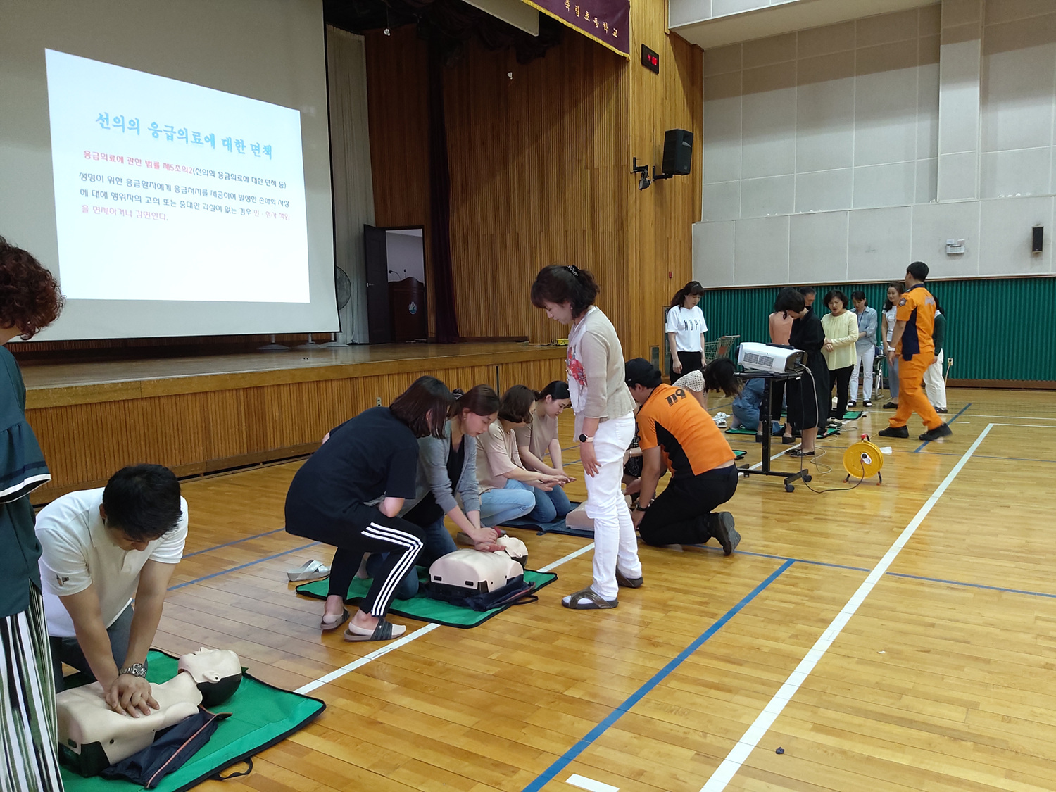 통영 죽림초, 교직원 대상 응급처치교육 실시(사진2).jpg